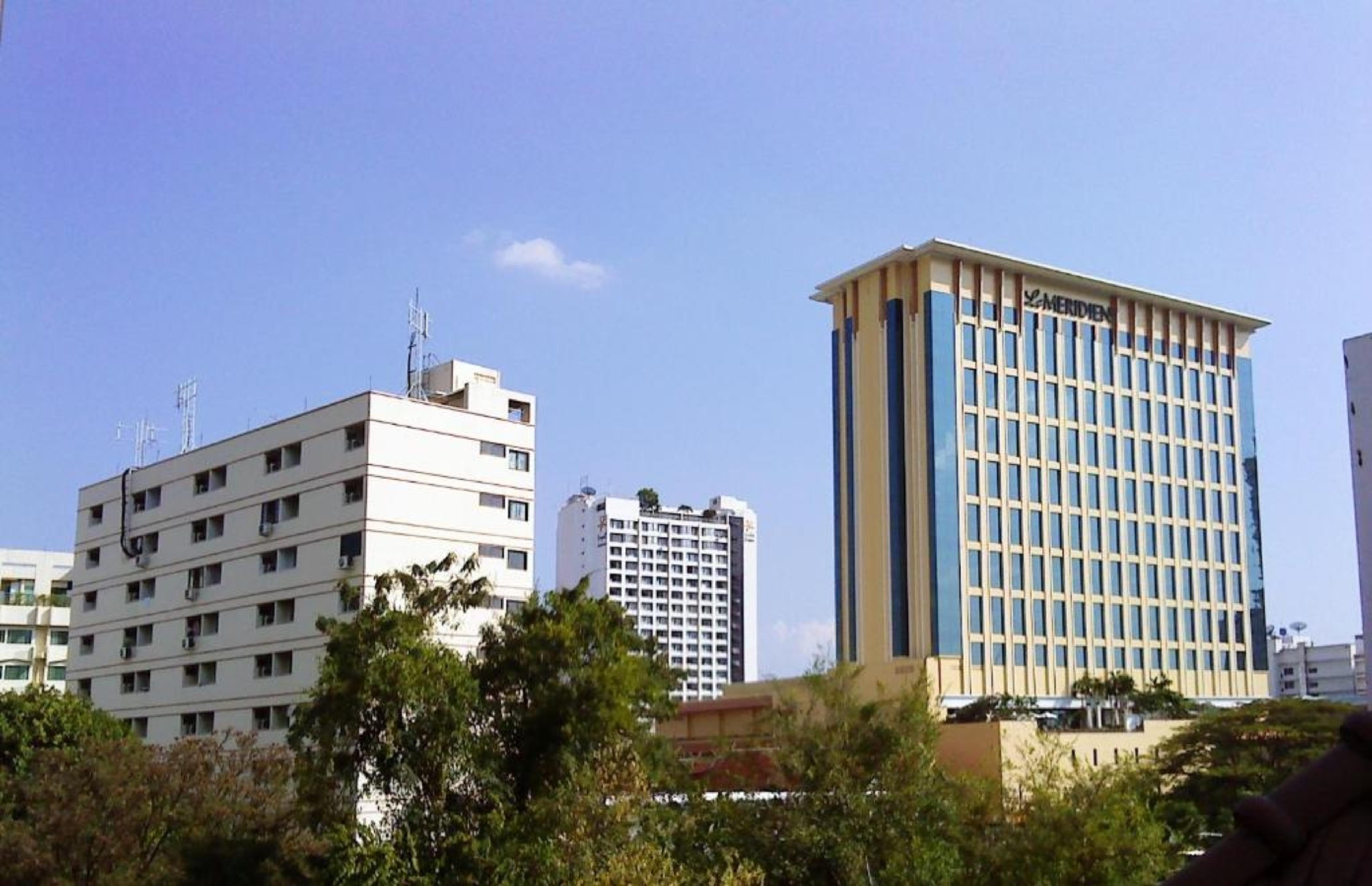 สบาย เฮ้าส์ Hotel เชียงใหม่ ภายนอก รูปภาพ