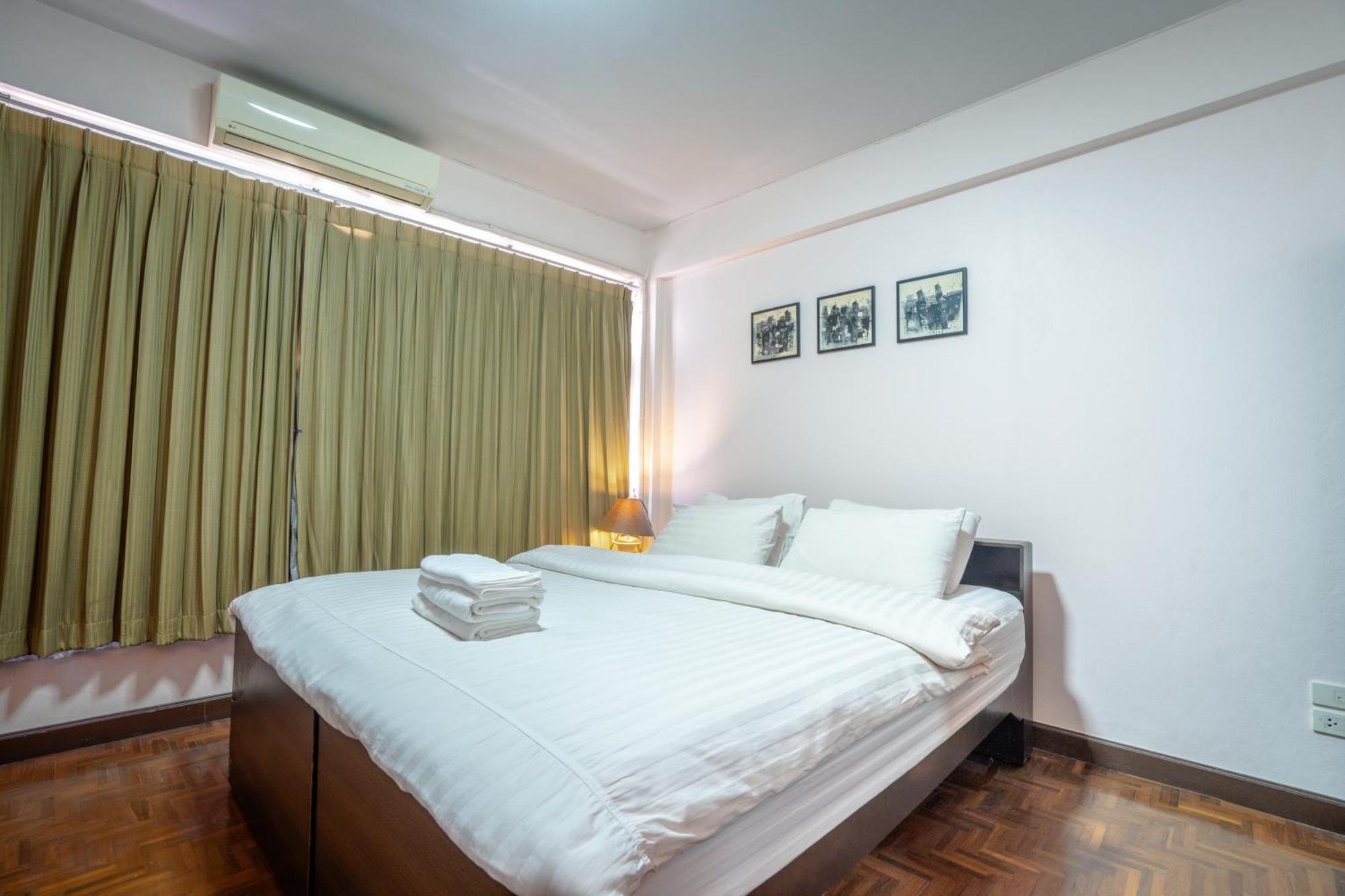 สบาย เฮ้าส์ Hotel เชียงใหม่ ภายนอก รูปภาพ